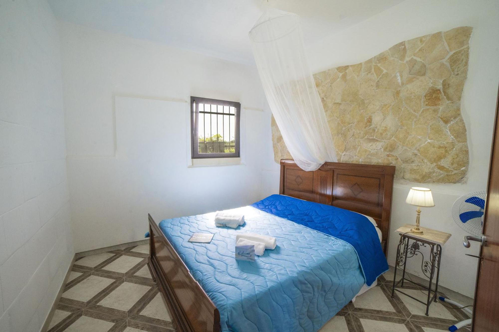 Villa Lisa Garden And Pool - Happy Rentals Melendugno Dış mekan fotoğraf