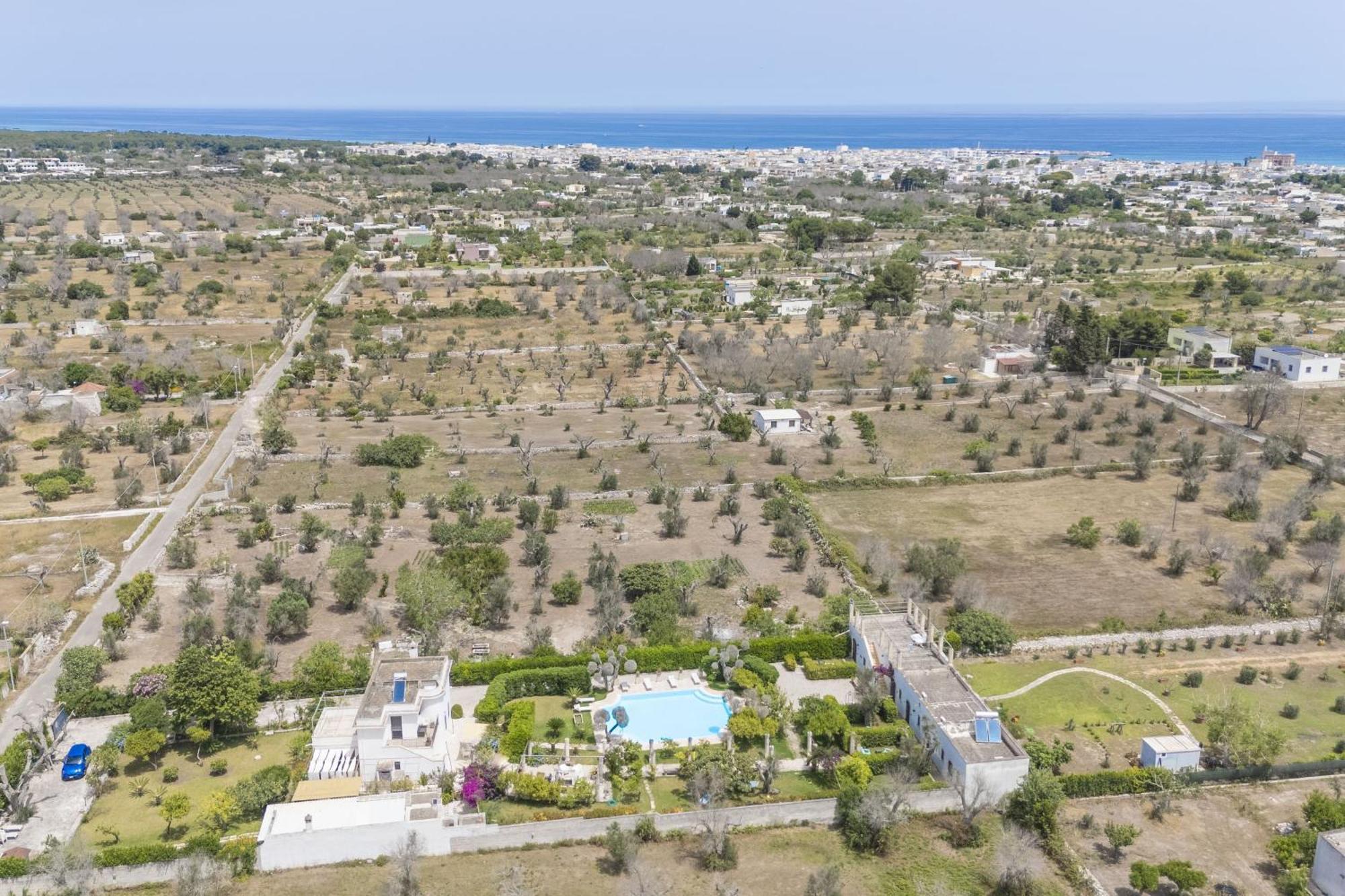 Villa Lisa Garden And Pool - Happy Rentals Melendugno Dış mekan fotoğraf